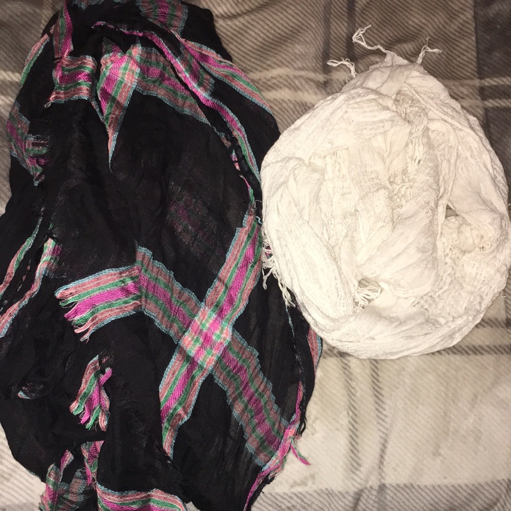 Scarfs